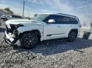 ✅ 2024 Toyota Sequoia Platinum • VIN: 7SVAAABA1RX042426 • Lot: 84625595. Wystawiony na Copart z przebiegiem 20 594 mil. Bezpłatny archiwum sprzedaży aukcyjnych z USA i szczegółowy raport historii pojazdu na DreamBid. Zdjęcie 1.