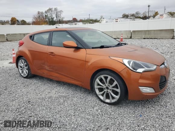 ✅ 2012 Hyundai Veloster w/Red Int • VIN: KMHTC6AD6CU078011 • Lot: 78835714. Wystawiony na Copart z przebiegiem 167 798 mil. Bezpłatny archiwum sprzedaży aukcyjnych z USA i szczegółowy raport historii pojazdu na DreamBid. Zdjęcie 4.