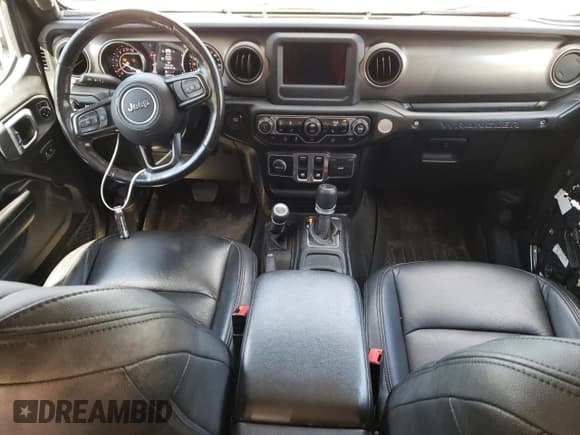 ✅ 2020 Jeep Wrangler Sport S • VIN: 1C4GJXAG1LW240627 • Lot: 58375555. Listed on Copart with 55,075 mi. Free auction sales archive from the USA and detailed vehicle history report at DreamBid. Image 8.