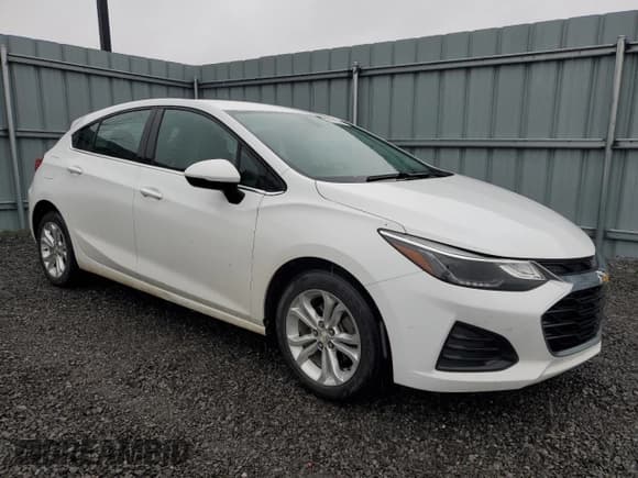 ✅ 2019 Chevrolet Cruze LT • VIN: 3G1BE6SM7KS528958 • Lot: 90987105. Wystawiony na Copart z przebiegiem 99 177 mil. Bezpłatny archiwum sprzedaży aukcyjnych z USA i szczegółowy raport historii pojazdu na DreamBid. Zdjęcie 4.