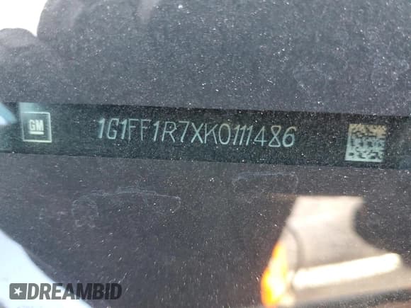 ✅ 2019 Chevrolet Camaro 1SS • VIN: 1G1FF1R7XK0111486 • Lot: 92022585. Wystawiony na Copart z przebiegiem 18 057 mil. Bezpłatny archiwum sprzedaży aukcyjnych z USA i szczegółowy raport historii pojazdu na DreamBid. Zdjęcie 12.