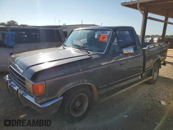 ✅ 1990 Ford F-150 S • VIN: 1FTDF15Y8LNA66730 • Lot: 72320024. Wystawiony na Copart z przebiegiem 41 844 mil. Bezpłatny archiwum sprzedaży aukcyjnych z USA i szczegółowy raport historii pojazdu na DreamBid. Zdjęcie 1.