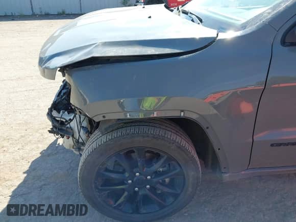 2021 Jeep Grand Cherokee Laredo X z VIN 1C4RJFAG5MC778298, wystawiony jako IAAI lot #43180266 z przebiegiem 59 715 mil mil oraz . Historia ofert i sprzedaży dostępna na DreamBid. Obrazek 6.