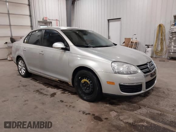 ✅ 2010 Volkswagen Jetta Limited Edition • VIN: 3VWRX7AJ1AM165859 • Lot: 42269603. Listed on IAAI with 93,615 mi. Free auction sales archive from the USA and detailed vehicle history report at DreamBid. Image 1.