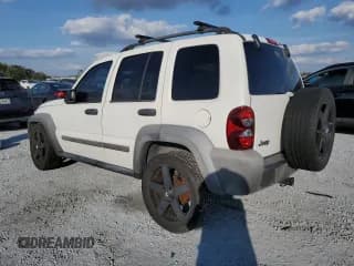 ✅ 2007 Jeep Liberty Sport • VIN: 1J4GK48K67W718529 • Лот: 92745475. Опубликован ранее на Copart с пробегом 84 609 миль. Бесплатный доступ к архиву аукционных продаж из США и подробный отчёт об истории автомобиля на DreamBid. Изображение 2.