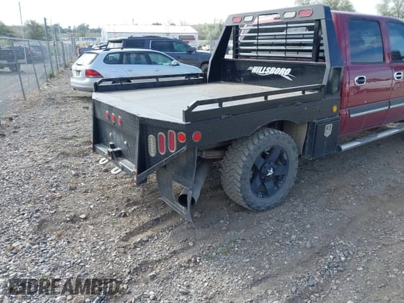 ✅ 2006 Chevrolet Silverado 2500HD LT3 • VIN: 1GCHK23276F104562 • Лот: 43072115. Опубликован ранее на IAAI с пробегом Не указан. Бесплатный доступ к архиву аукционных продаж из США и подробный отчёт об истории автомобиля на DreamBid. Изображение 4.