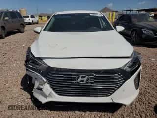 2019 Hyundai Ioniq SEL с VIN KMHC75LC5KU111677, выставлен на аукционе Copart как лот 72099284 с пробегом 33 942 миль миль и Списание • Salvage title. История ставок и продаж доступна на DreamBid. Изображение 5.