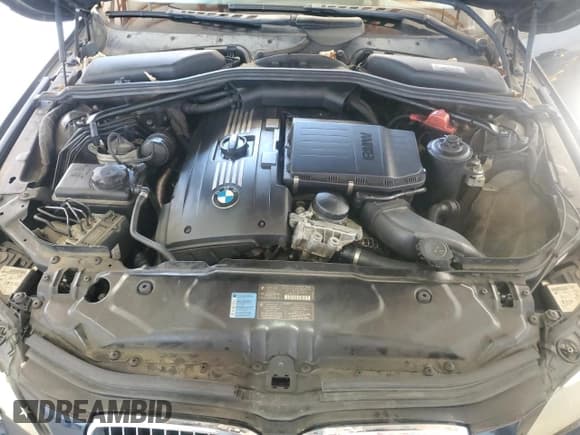 ✅ 2010 BMW 5 Series 535i xDrive • VIN: WBANV9C53AC391693 • Lot: 87241455. Wystawiony na Copart z przebiegiem 182 262 mil. Bezpłatny archiwum sprzedaży aukcyjnych z USA i szczegółowy raport historii pojazdu na DreamBid. Zdjęcie 11.