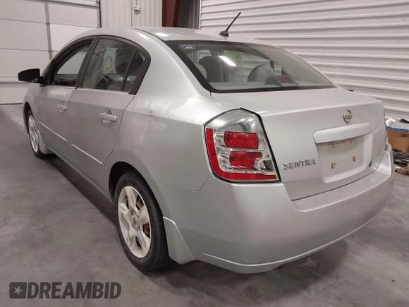 ✅ 2008 Nissan Sentra S • VIN: 3N1AB61E68L682556 • Лот: 43616051. Опубликован ранее на IAAI с пробегом 192 527 миль. Бесплатный доступ к архиву аукционных продаж из США и подробный отчёт об истории автомобиля на DreamBid. Изображение 3.
