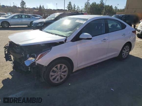 ✅ 2022 Hyundai Accent SE • VIN: 3KPC24A6XNE165621 • Лот: 87851115. Опубликован ранее на Copart с пробегом 33 910 миль. Бесплатный доступ к архиву аукционных продаж из США и подробный отчёт об истории автомобиля на DreamBid. Изображение 1.