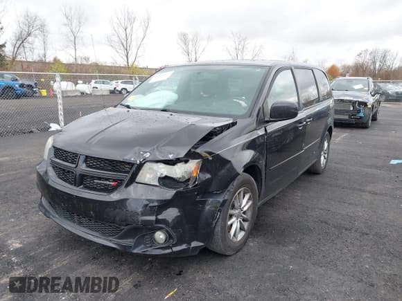 ✅ 2014 Dodge Grand Caravan R/T • VIN: 2C4RDGEG1ER162887 • Lot: 43656359. Listed on IAAI with 134,377 mi. Free auction sales archive from the USA and detailed vehicle history report at DreamBid. Image 2.