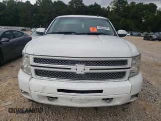 2012 Chevrolet Silverado 1500 LT z VIN 3GCPKSE71CG211475, wystawiony jako Copart lot #84055195 z przebiegiem 190 945 mil mil oraz Szkoda całkowita • Salvage title. Historia ofert i sprzedaży dostępna na DreamBid. Obrazek 5.
