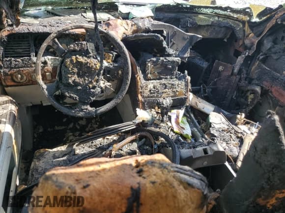 ✅ 2005 Lincoln Navigator Luxury • VIN: 5LMFU28575LJ00198 • Lot: 59859795. Wystawiony na Copart z przebiegiem Nie podano. Bezpłatny archiwum sprzedaży aukcyjnych z USA i szczegółowy raport historii pojazdu na DreamBid. Zdjęcie 8.