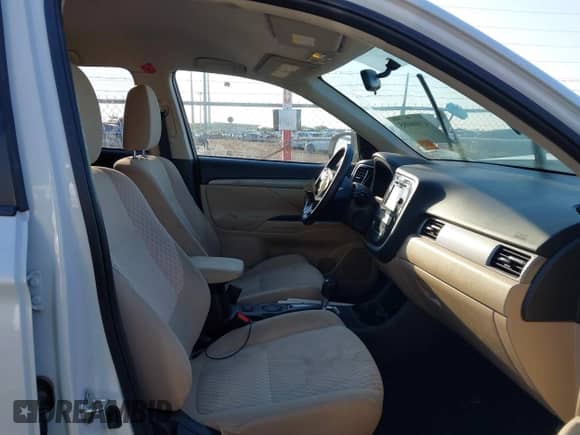 2014 Mitsubishi Outlander SE с VIN JA4AD3A30EZ019082, выставлен на аукционе IAAI как лот 43006085 с пробегом 116 172 миль миль и . История ставок и продаж доступна на DreamBid. Изображение 5.