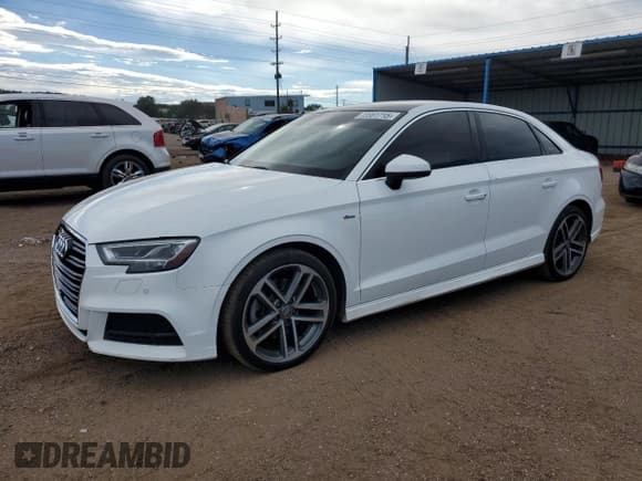 ✅ 2017 Audi A3 Prestige • VIN: WAUK8GFF7H1046482 • Lot: 72081715. Wystawiony na Copart z przebiegiem 75 751 mil. Bezpłatny archiwum sprzedaży aukcyjnych z USA i szczegółowy raport historii pojazdu na DreamBid. Zdjęcie 1.