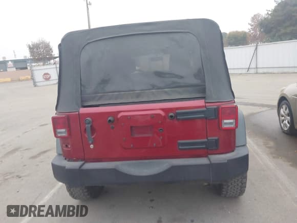 ✅ 2013 Jeep Wrangler Unlimited Sport • VIN: 1C4BJWDGXDL597727 • Лот: 43900338. Опубликован ранее на IAAI с пробегом 112 171 миль. Бесплатный доступ к архиву аукционных продаж из США и подробный отчёт об истории автомобиля на DreamBid. Изображение 16.