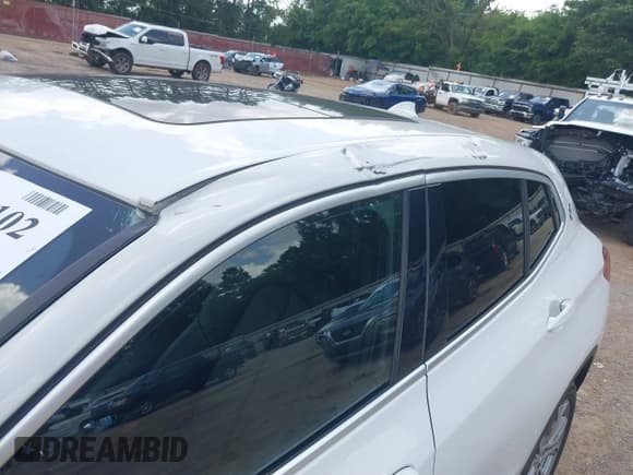 ✅ 2022 BMW X2 sDrive28i • VIN: WBXYH9C05N5U10348 • Lot: 42558102. Wystawiony na IAAI z przebiegiem 68 673 mil. Bezpłatny archiwum sprzedaży aukcyjnych z USA i szczegółowy raport historii pojazdu na DreamBid. Zdjęcie 17.