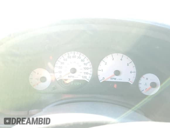 ✅ 2005 Dodge Caravan SXT • VIN: 2D4GP44LX5R507512 • Lot: 81805525. Wystawiony na Copart z przebiegiem 81 204 mil. Bezpłatny archiwum sprzedaży aukcyjnych z USA i szczegółowy raport historii pojazdu na DreamBid. Zdjęcie 9.