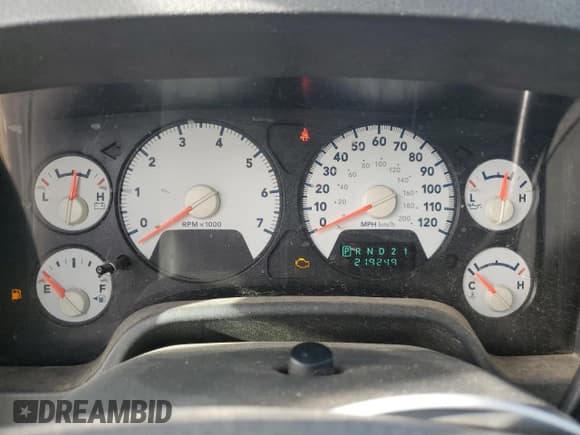 ✅ 2006 Dodge 1500 SLT • VIN: 1D7HU18N96J217553 • Лот: 79898754. Опубликован ранее на Copart с пробегом 219 249 миль. Бесплатный доступ к архиву аукционных продаж из США и подробный отчёт об истории автомобиля на DreamBid. Изображение 9.