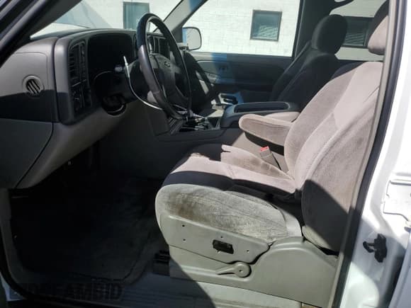 ✅ 2003 Chevrolet Suburban LT • VIN: 1GNFK16Z63J105731 • Lot: 58167605. Listed on Copart with 226,957 mi. Free auction sales archive from the USA and detailed vehicle history report at DreamBid. Image 7.