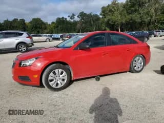 ✅ 2014 Chevrolet Cruze LS • VIN: 1G1PA5SH2E7252500 • Lot: 82779395. Listed on Copart with 192,497 mi. Free auction sales archive from the USA and detailed vehicle history report at DreamBid. Image 1.