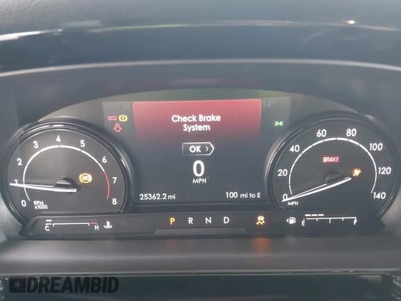 ✅ 2022 Lincoln Corsair Standard • VIN: 5LMCJ1C90NUL25461 • Lot: 42314575. Wystawiony na IAAI z przebiegiem 25 362 mil. Bezpłatny archiwum sprzedaży aukcyjnych z USA i szczegółowy raport historii pojazdu na DreamBid. Zdjęcie 7.