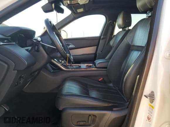 ✅ 2018 Land Rover Range Rover Velar R-Dynamic SE • VIN: SALYL2RVXJA746951 • Лот: 91643845. Опубликован ранее на Copart с пробегом 117 777 миль. Бесплатный доступ к архиву аукционных продаж из США и подробный отчёт об истории автомобиля на DreamBid. Изображение 7.