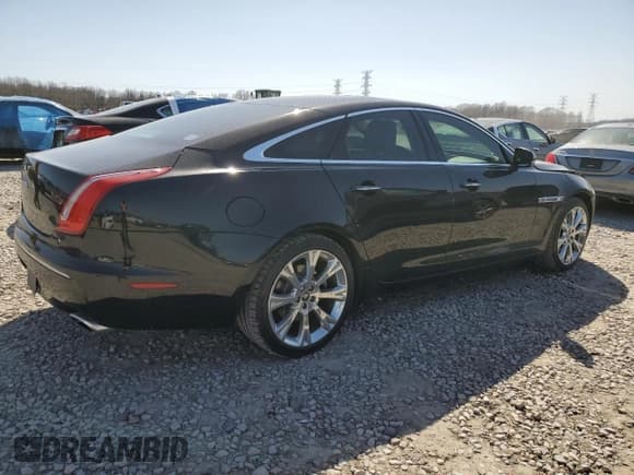 ✅ 2012 Jaguar XJ • VIN: SAJWA1CB5CLV29023 • Lot: 48300165. Listed on Copart with 42,725 mi. Free auction sales archive from the USA and detailed vehicle history report at DreamBid. Image 3.