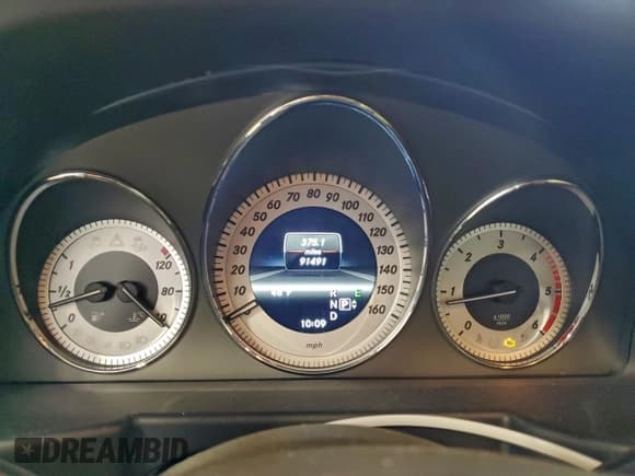 ✅ 2013 Mercedes-Benz GLK 250 • VIN: WDCGG0EB3DG100976 • Лот: 94362095. Опубликован ранее на Copart с пробегом 91 491 миль. Бесплатный доступ к архиву аукционных продаж из США и подробный отчёт об истории автомобиля на DreamBid. Изображение 9.