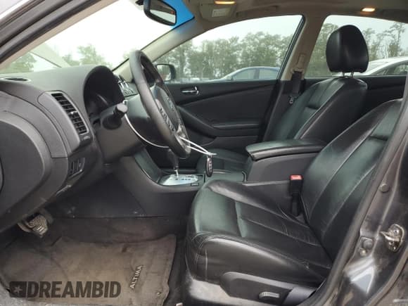 ✅ 2009 Nissan Altima SE • VIN: 1N4BL21E79N424917 • Lot: 81311045. Wystawiony na Copart z przebiegiem 220 360 mil. Bezpłatny archiwum sprzedaży aukcyjnych z USA i szczegółowy raport historii pojazdu na DreamBid. Zdjęcie 7.