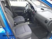 ✅ 2007 Chevrolet Aveo LS • VIN: KL1TD66647B748899 • Lot: 41126412. Wystawiony na IAAI z przebiegiem 124 187 mil. Bezpłatny archiwum sprzedaży aukcyjnych z USA i szczegółowy raport historii pojazdu na DreamBid. Zdjęcie 5.