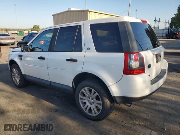 ✅ 2008 Land Rover LR2 SE • VIN: SALFP24N98H031177 • Lot: 80188875. Wystawiony na Copart z przebiegiem 124 495 mil. Bezpłatny archiwum sprzedaży aukcyjnych z USA i szczegółowy raport historii pojazdu na DreamBid. Zdjęcie 2.