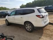 ✅ 2017 Chevrolet Traverse LT • VIN: 1GNKRHKD7HJ186968 • Lot: 72455694. Wystawiony na Copart z przebiegiem 117 983 mil. Bezpłatny archiwum sprzedaży aukcyjnych z USA i szczegółowy raport historii pojazdu na DreamBid. Zdjęcie 2.