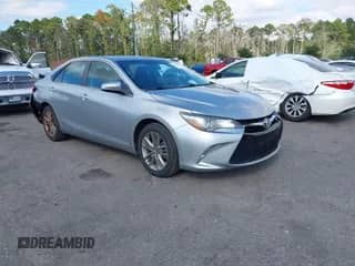 2016 Toyota Camry SE z VIN 4T1BF1FK2GU199704, wystawiony jako IAAI lot #43357825 z przebiegiem 103 137 mil mil oraz . Historia ofert i sprzedaży dostępna na DreamBid. Obrazek 1.