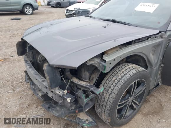 ✅ 2013 Dodge Charger SXT • VIN: 2C3CDXJGXDH735337 • Lot: 43551833. Listed on IAAI with 246,530 mi. Free auction sales archive from the USA and detailed vehicle history report at DreamBid. Image 6.