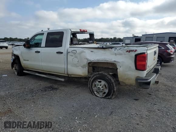 ✅ 2016 Chevrolet Silverado 2500HD Work Truck • VIN: 1GC1KUE83GF150177 • Лот: 84559185. Опубликован ранее на Copart с пробегом 297 503 миль. Бесплатный доступ к архиву аукционных продаж из США и подробный отчёт об истории автомобиля на DreamBid. Изображение 2.