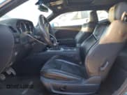 ✅ 2010 Dodge Challenger SRT-8 • VIN: 2B3CJ7DW7AH130521 • Lot: 88990235. Wystawiony na Copart z przebiegiem 128 370 mil. Bezpłatny archiwum sprzedaży aukcyjnych z USA i szczegółowy raport historii pojazdu na DreamBid. Zdjęcie 7.