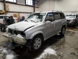 ✅ 2003 Suzuki XL7 Touring • VIN: JS3TX92V534106982 • Лот: 85931744. Опубликован ранее на Copart с пробегом 307 709 миль. Бесплатный доступ к архиву аукционных продаж из США и подробный отчёт об истории автомобиля на DreamBid. Изображение 1.