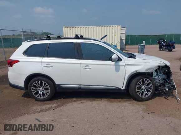 2016 Mitsubishi Outlander SE with VIN JA4AD3A35GZ037659, listed as a IAAI auction lot 42876531 with 138,873 mi miles and . Bid and sale history available at DreamBid. Image 14.
