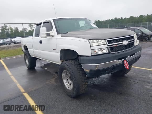 ✅ 2004 Chevrolet Silverado 2500HD LT • VIN: 1GCHK29164E130488 • Лот: 42934215. Опубликован ранее на IAAI с пробегом 380 858 миль. Бесплатный доступ к архиву аукционных продаж из США и подробный отчёт об истории автомобиля на DreamBid. Изображение 1.