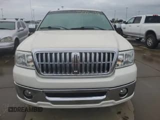 ✅ 2007 Lincoln Mark LT • VIN: 5LTPW18597FJ11217 • Lot: 75006194. Wystawiony na Copart z przebiegiem Nie podano. Bezpłatny archiwum sprzedaży aukcyjnych z USA i szczegółowy raport historii pojazdu na DreamBid. Zdjęcie 5.
