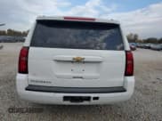 ✅ 2018 Chevrolet Suburban LT • VIN: 1GNSKHKC7JR126448 • Lot: 76204934. Wystawiony na Copart z przebiegiem 190 846 mil. Bezpłatny archiwum sprzedaży aukcyjnych z USA i szczegółowy raport historii pojazdu na DreamBid. Zdjęcie 6.