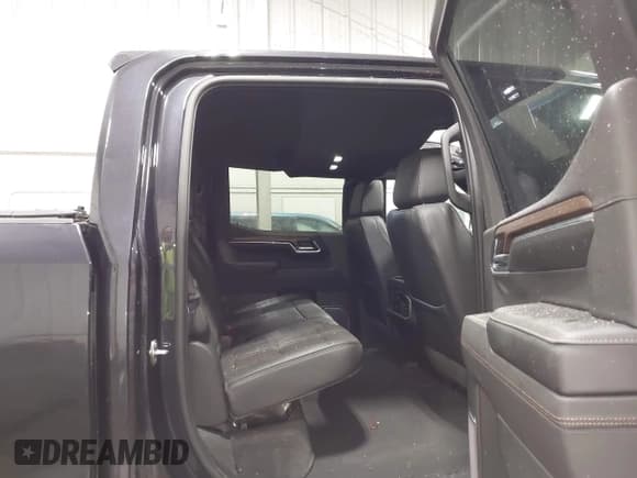 ✅ 2023 Chevrolet Silverado 1500 • VIN: 3GCUDJE89PG123831 • Лот: 41361355. Опубликован ранее на IAAI с пробегом 26 116 миль. Бесплатный доступ к архиву аукционных продаж из США и подробный отчёт об истории автомобиля на DreamBid. Изображение 8.