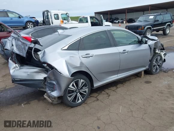 ✅ 2018 Honda Civic EX-L • VIN: JHMFC1F87JX020497 • Lot: 41718094. Listed on IAAI with 77,426 mi. Free auction sales archive from the USA and detailed vehicle history report at DreamBid. Image 4.