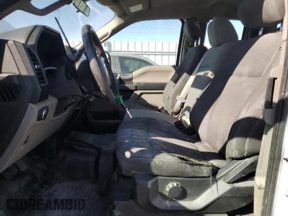 ✅ 2019 Ford F-150 XL • VIN: 1FTEX1CP5KKC69716 • Lot: 91816885. Wystawiony na Copart z przebiegiem 178 475 mil. Bezpłatny archiwum sprzedaży aukcyjnych z USA i szczegółowy raport historii pojazdu na DreamBid. Zdjęcie 7.