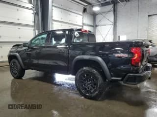 ✅ 2024 Chevrolet Colorado 4WD Trail Boss • VIN: 1GCPTEEK5R1168155 • Лот: 59720274. Опубликован ранее на Copart с пробегом 1 838 миль. Бесплатный доступ к архиву аукционных продаж из США и подробный отчёт об истории автомобиля на DreamBid. Изображение 2.