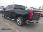 ✅ 2022 Chevrolet Silverado 1500 LTZ • VIN: 1GCPWEED6NZ108793 • Lot: 43199049. Wystawiony na IAAI z przebiegiem 117 719 mil. Bezpłatny archiwum sprzedaży aukcyjnych z USA i szczegółowy raport historii pojazdu na DreamBid. Zdjęcie 3.