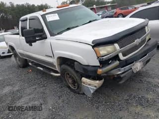 ✅ 2003 Chevrolet Silverado 2500HD • VIN: 1GCHK29U43E218321 • Lot: 41527381. Wystawiony na IAAI z przebiegiem 290 321 mil. Bezpłatny archiwum sprzedaży aukcyjnych z USA i szczegółowy raport historii pojazdu na DreamBid. Zdjęcie 1.