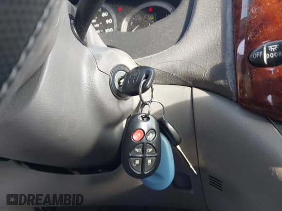 ✅ 2004 Toyota Sienna XLE • VIN: 5TDZA22C94S162168 • Лот: 43766804. Опубликован ранее на IAAI с пробегом 219 828 миль. Бесплатный доступ к архиву аукционных продаж из США и подробный отчёт об истории автомобиля на DreamBid. Изображение 11.