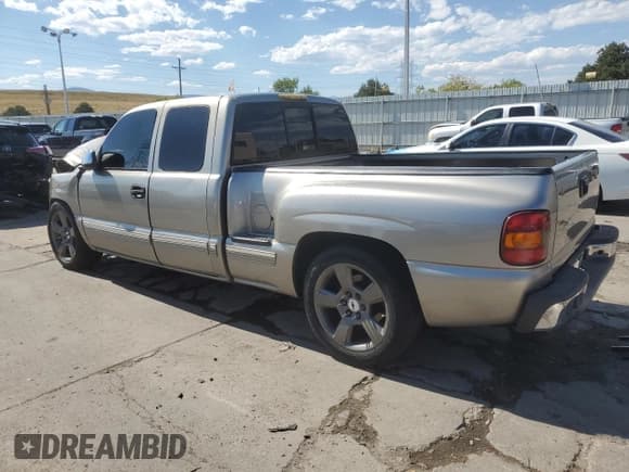 ✅ 2000 Chevrolet Silverado 1500 LS • VIN: 2GCEC19T4Y1284524 • Лот: 73358804. Опубликован ранее на Copart с пробегом 206 735 миль. Бесплатный доступ к архиву аукционных продаж из США и подробный отчёт об истории автомобиля на DreamBid. Изображение 2.